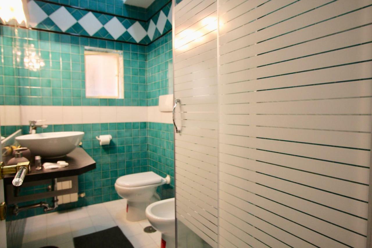 Hotel Monti Luxury Roma Exterior foto